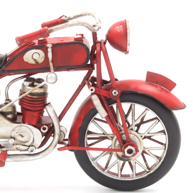 κόκκινη μοτοσικλέτα μινιατούρα